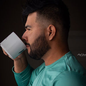 Meet your Posher, Angel gonzález